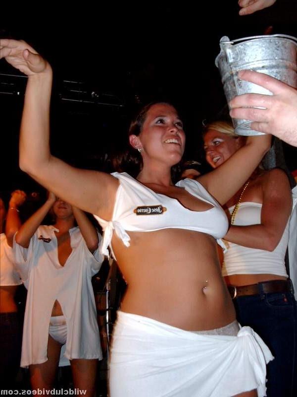 16P Wet T-Shirt Contest