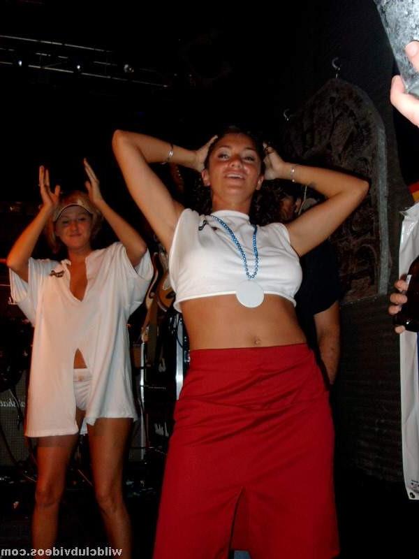 16P Wet T-Shirt Contest