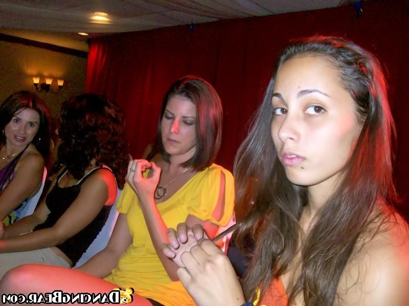 16P Handsome seducers drilling all chicks at hardcore party