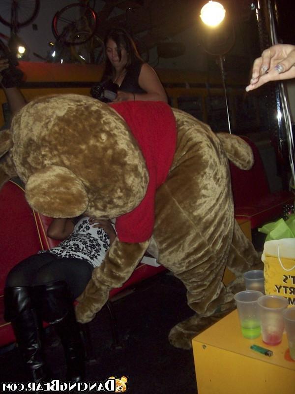 16P Hot bodied strangers give ramrods to drunk party girls