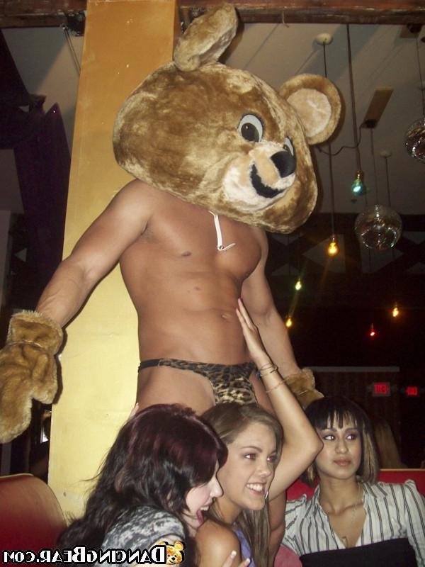 16P Hot bodied strangers give ramrods to drunk party girls