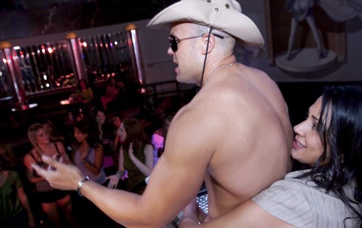 16P Hot bodied strangers give ramrods to drunk party girls