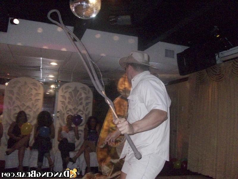 16P Many guys drilling and jizzing chicks at hardcore party