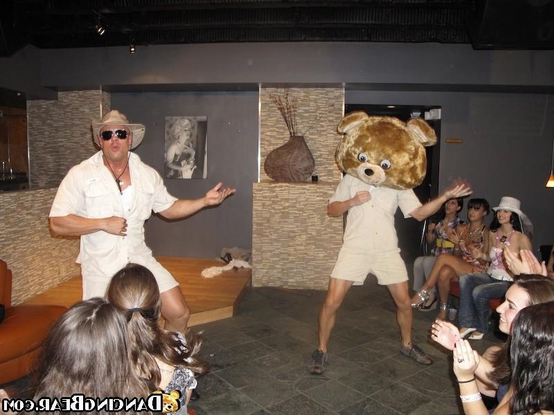 16P Handsome seducers drilling all chicks at hardcore party