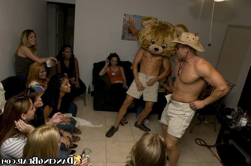 16P Hot bodied strangers give ramrods to drunk party girls