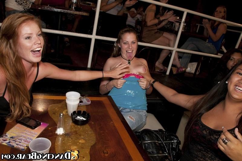 16P Horny male strippers with big cocks screwing chicks on party