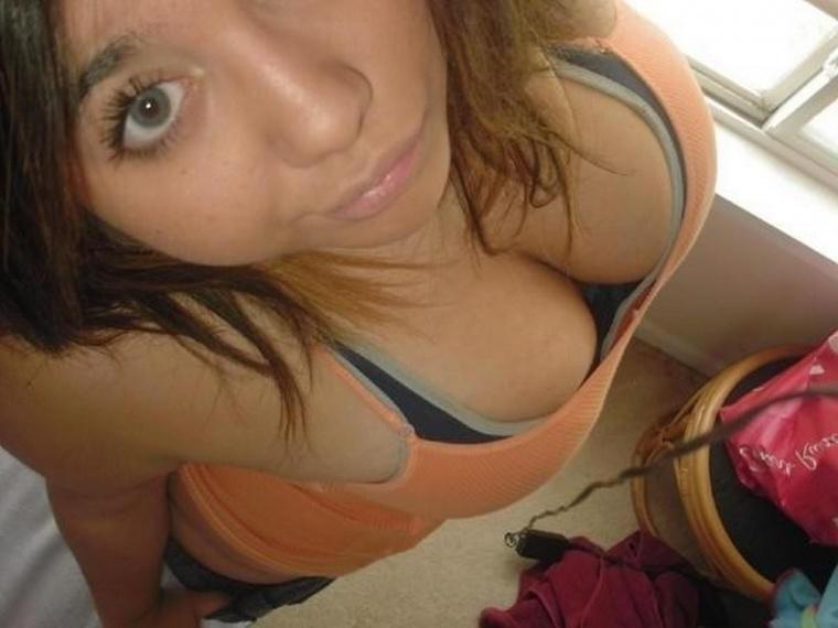 14P Busty Hot Amateur Girls