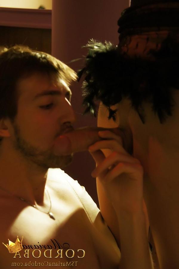 12P Shemale Mariana Cordoba oral action with a very lucky guy