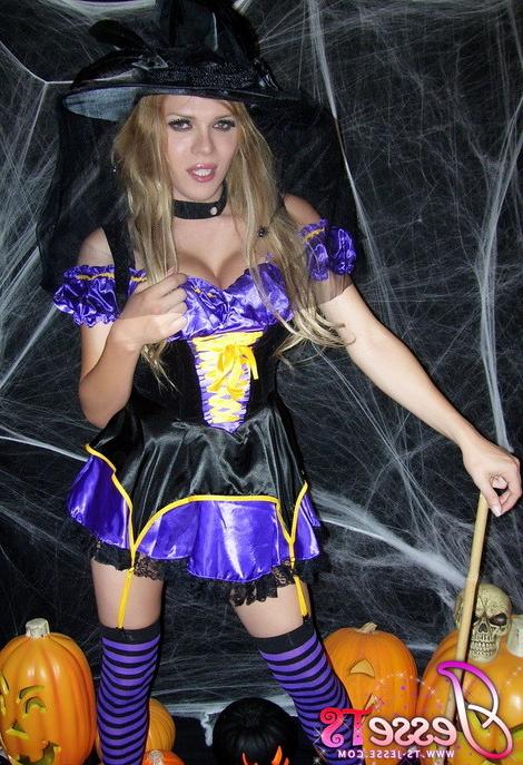 15P Witchy TS Jesse has a Halloween treat just for you