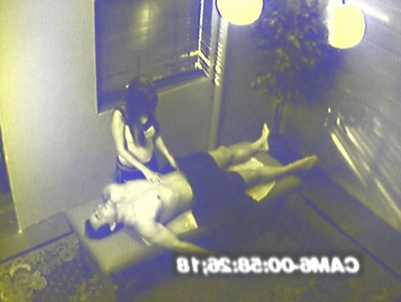 14P a hidden cam catches a guy fucking his masseuse
