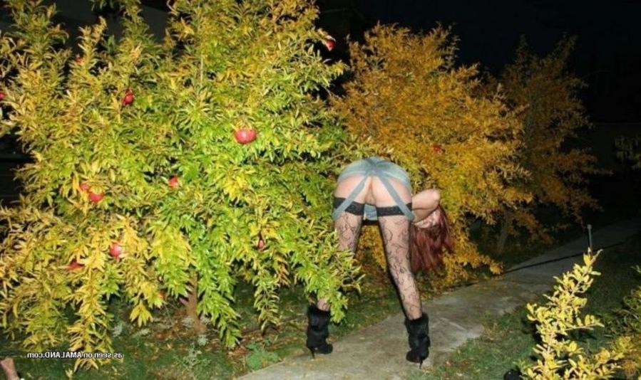 12P Compilation of a hardcore slutty chick posing sleazy