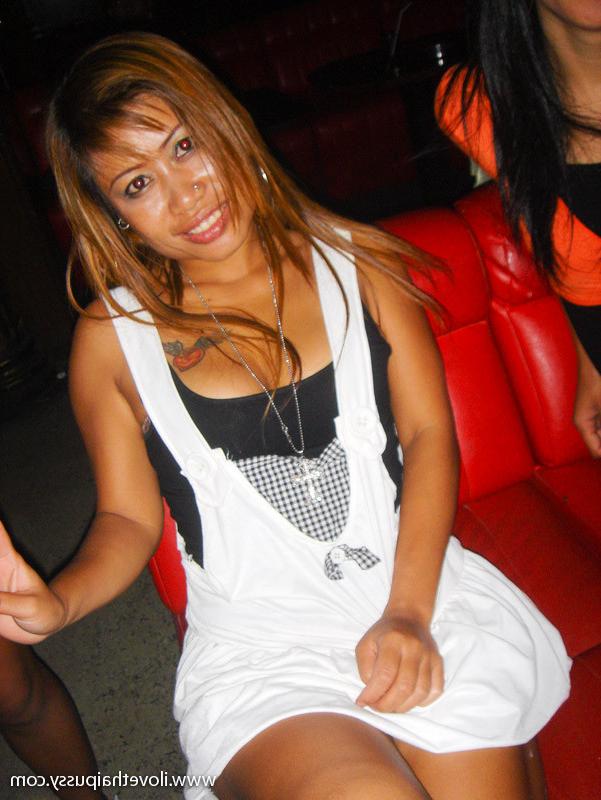 16P Desperate Street Hookers Paid To Fuck A Swedish Sex Tourist
