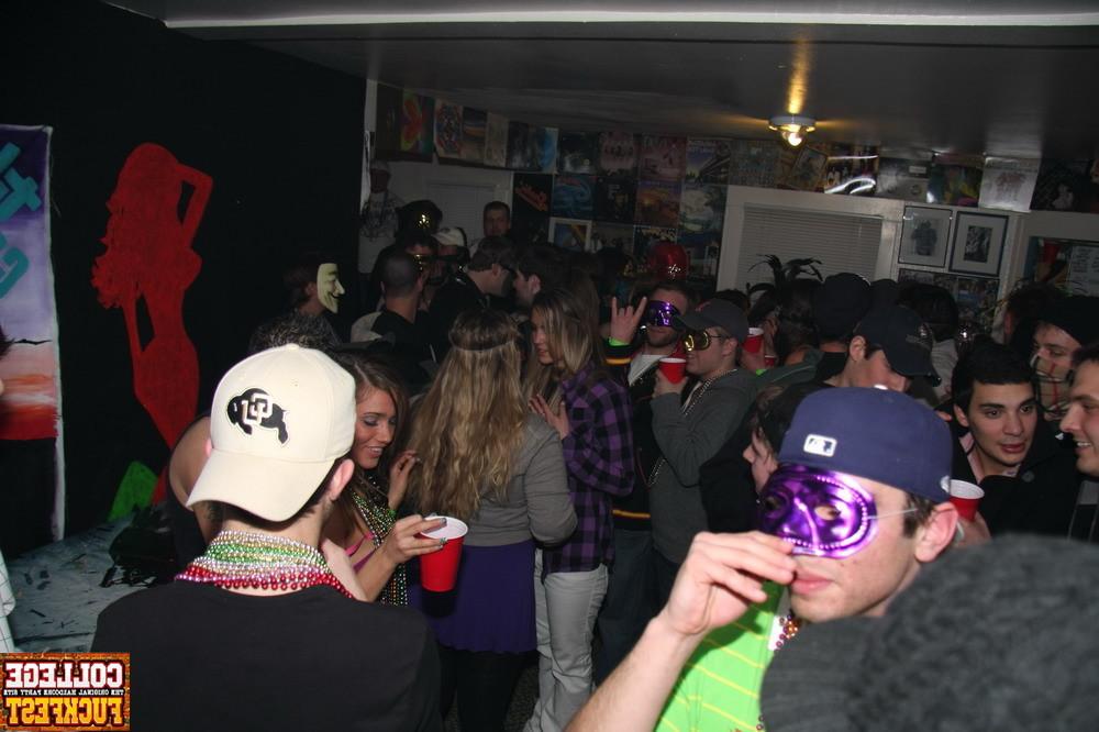 20P Naughty and wild teen sluts are enjoying the mardi gras party