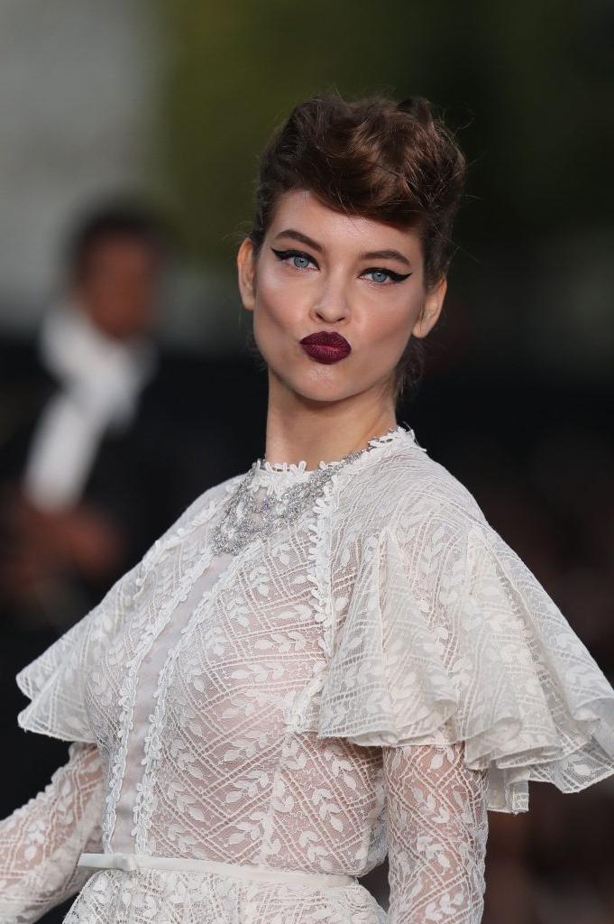 15P Barbara Palvin See-Through