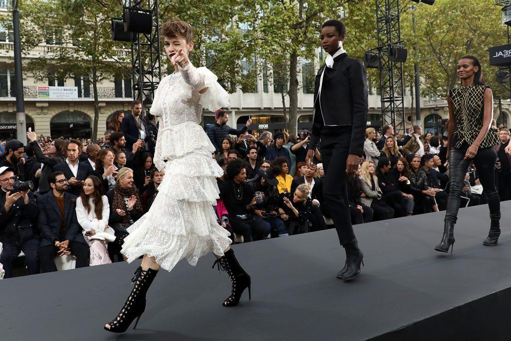 15P Barbara Palvin See-Through
