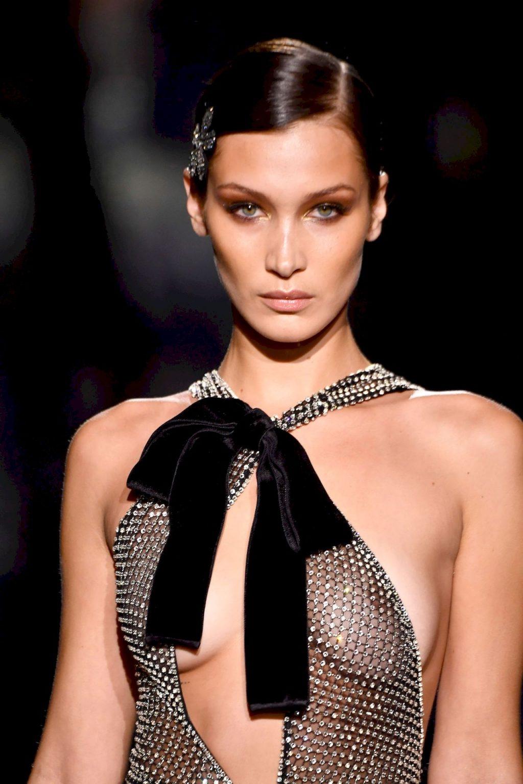 4P Bella Hadid See-Through
