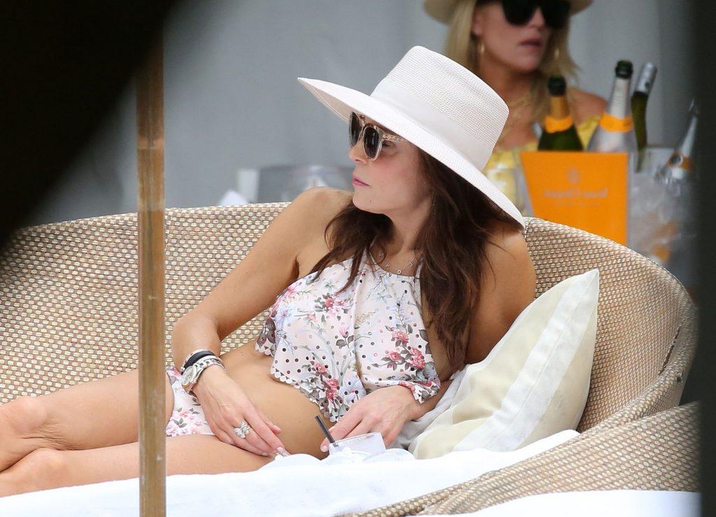25P Bethenny Frankel See-Through