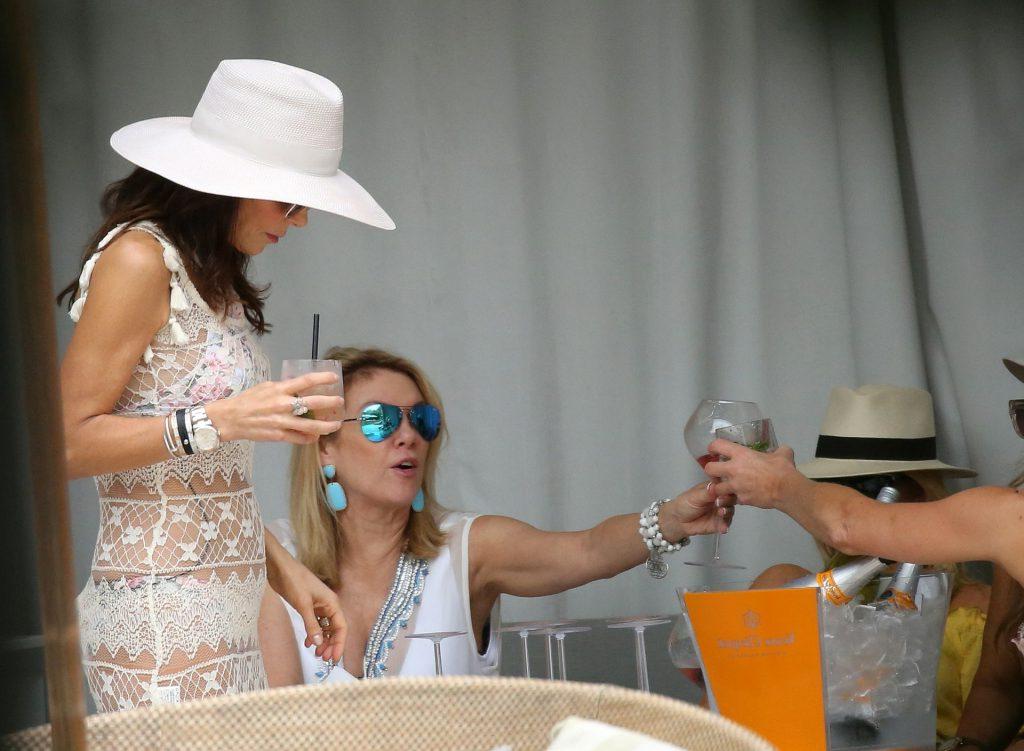 25P Bethenny Frankel See-Through