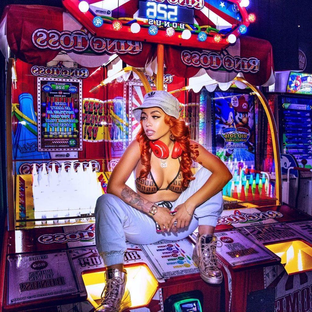 4P DJ Blue Diamond Naked