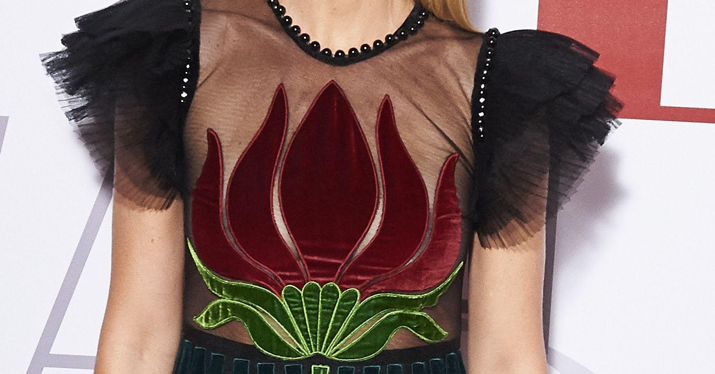 4P Gwyneth Paltrow See-Through Photos