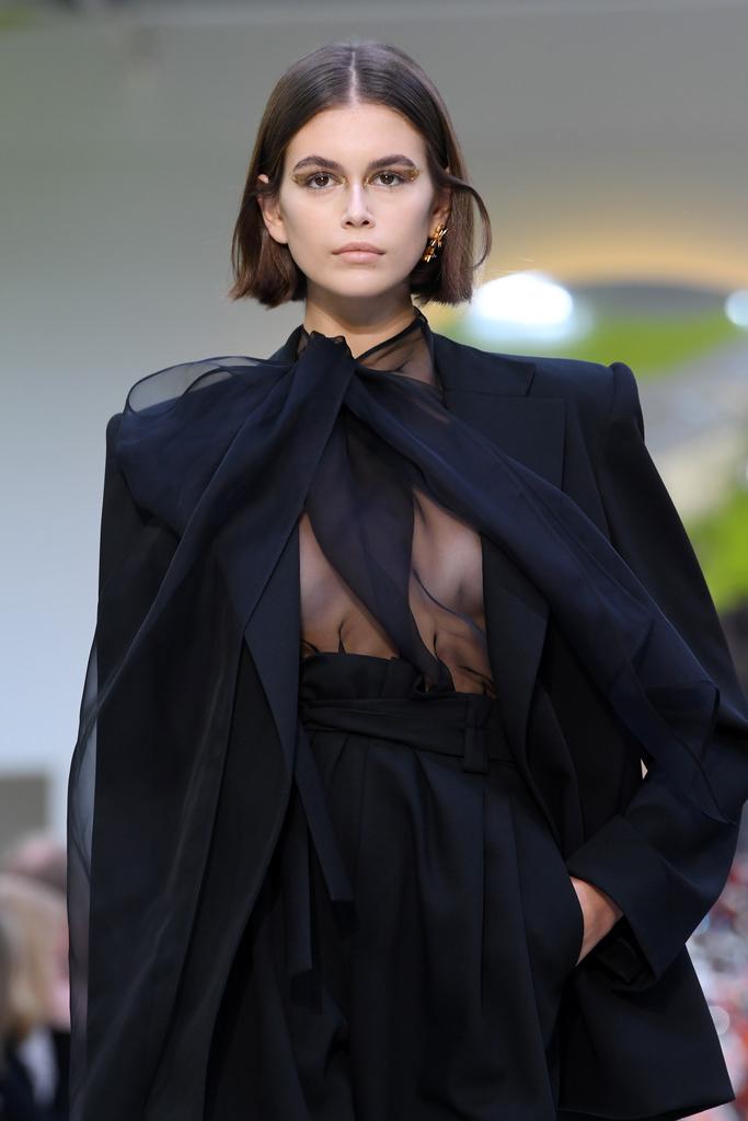 4P Kaia Gerber See-Through