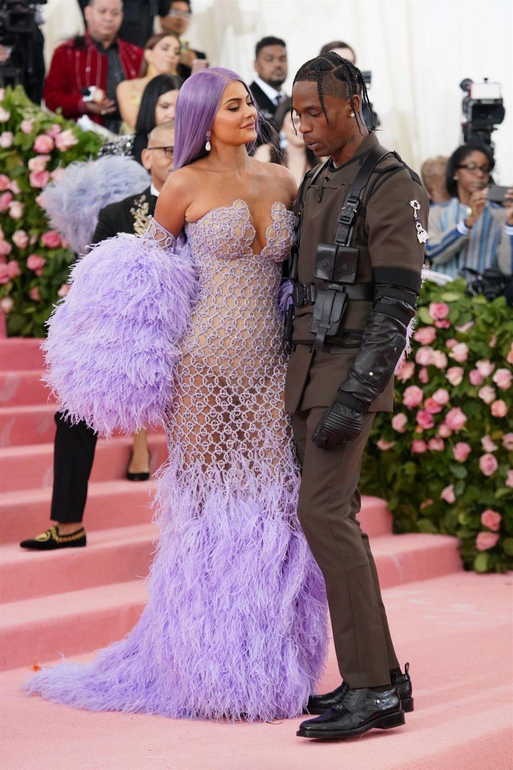 4P Kylie Jenner See-Through
