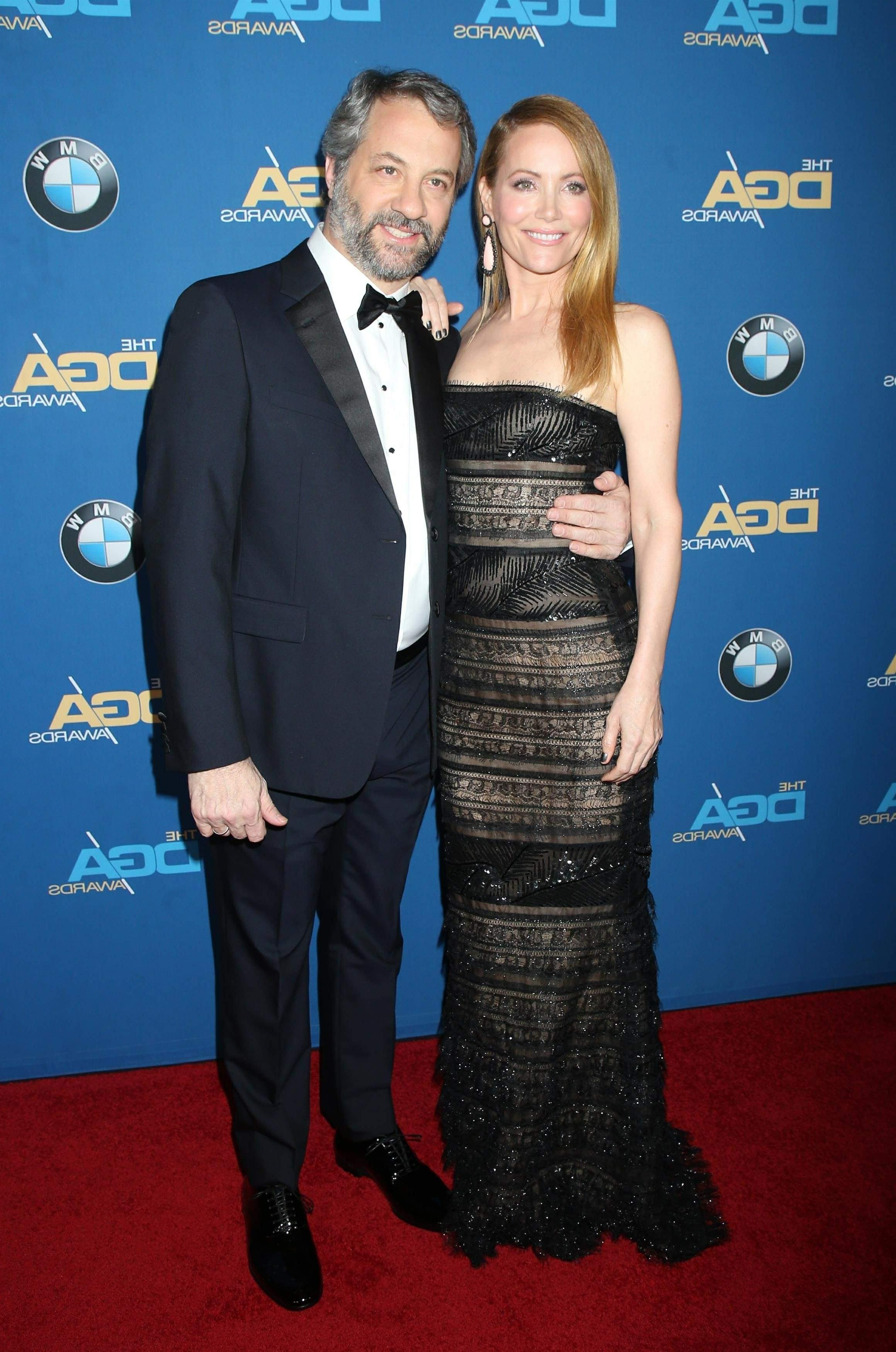 21P Leslie Mann See-Through