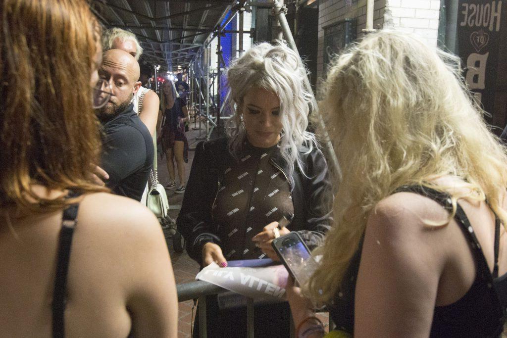 25P Lily Allen See-Through