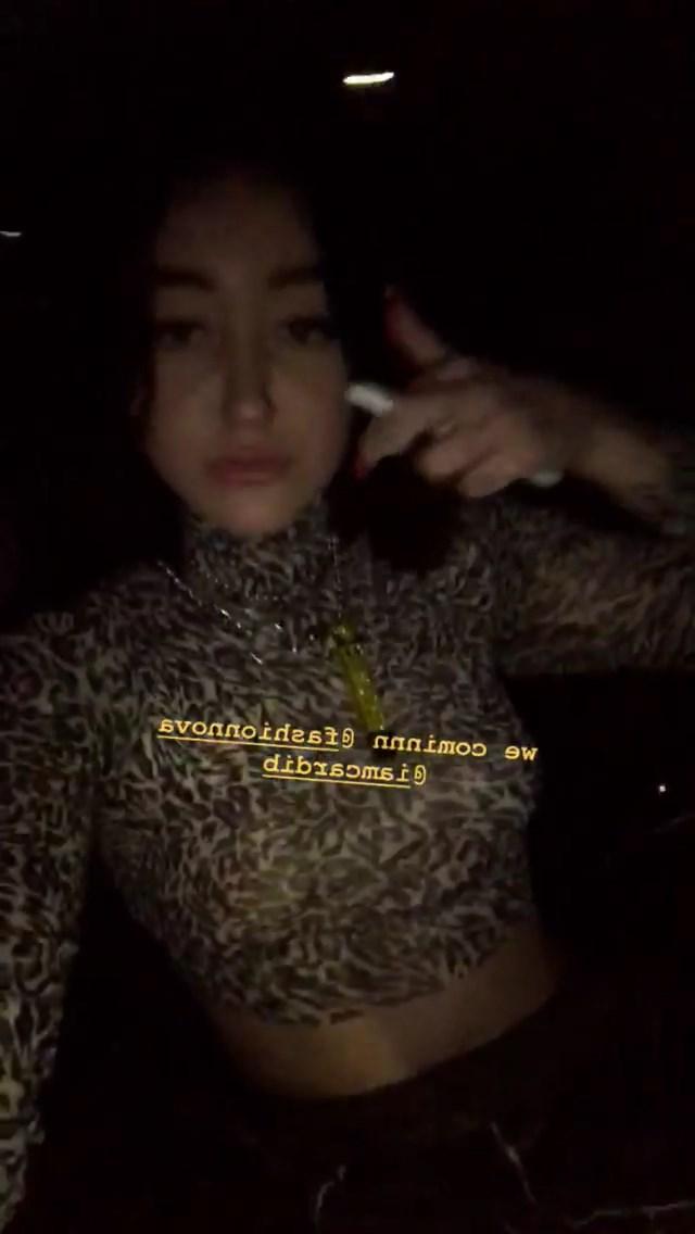 17P Noah Cyrus Durchsichtig