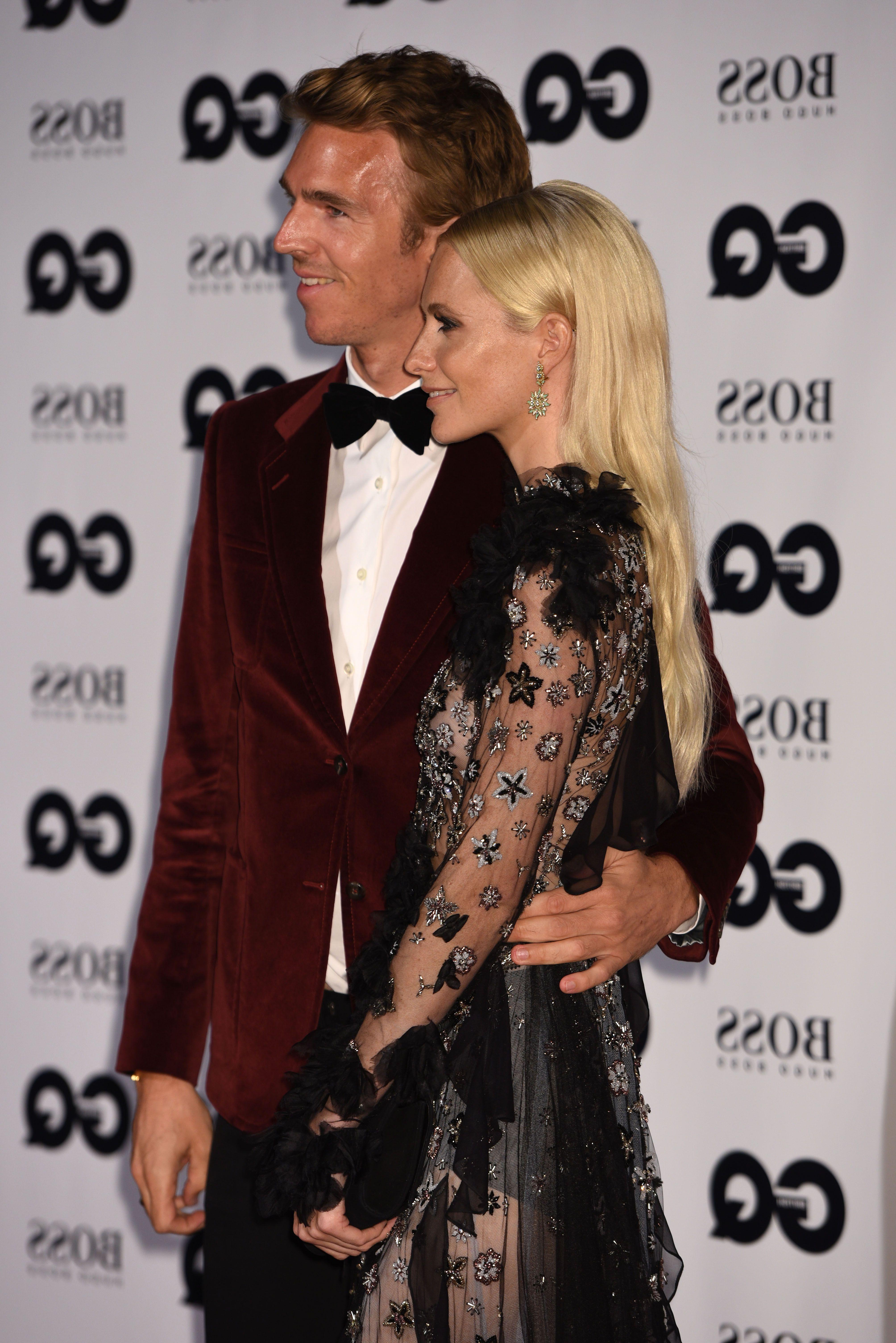 25P Poppy Delevingne See-Through