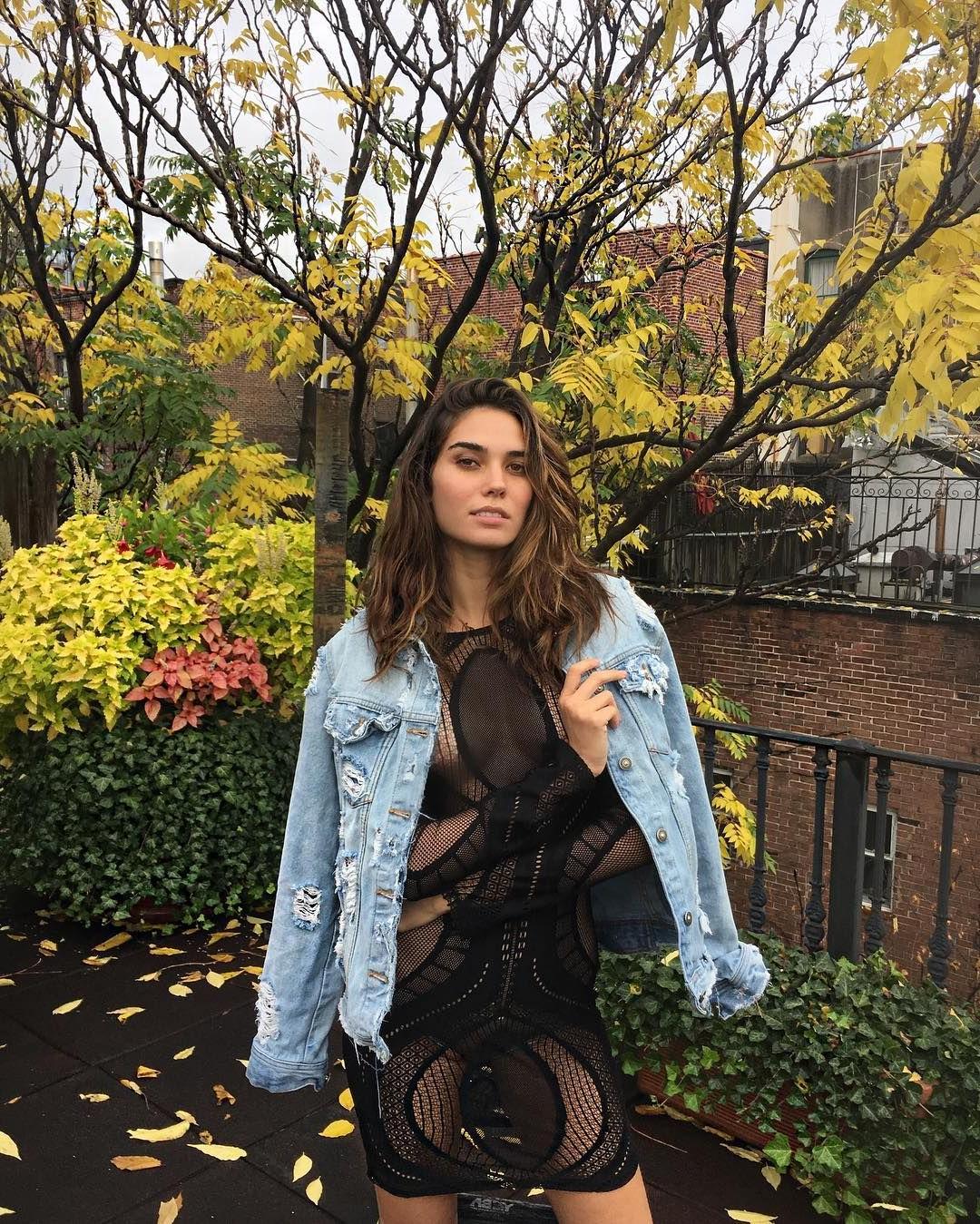 4P Rachel Vallori See-Through Photos