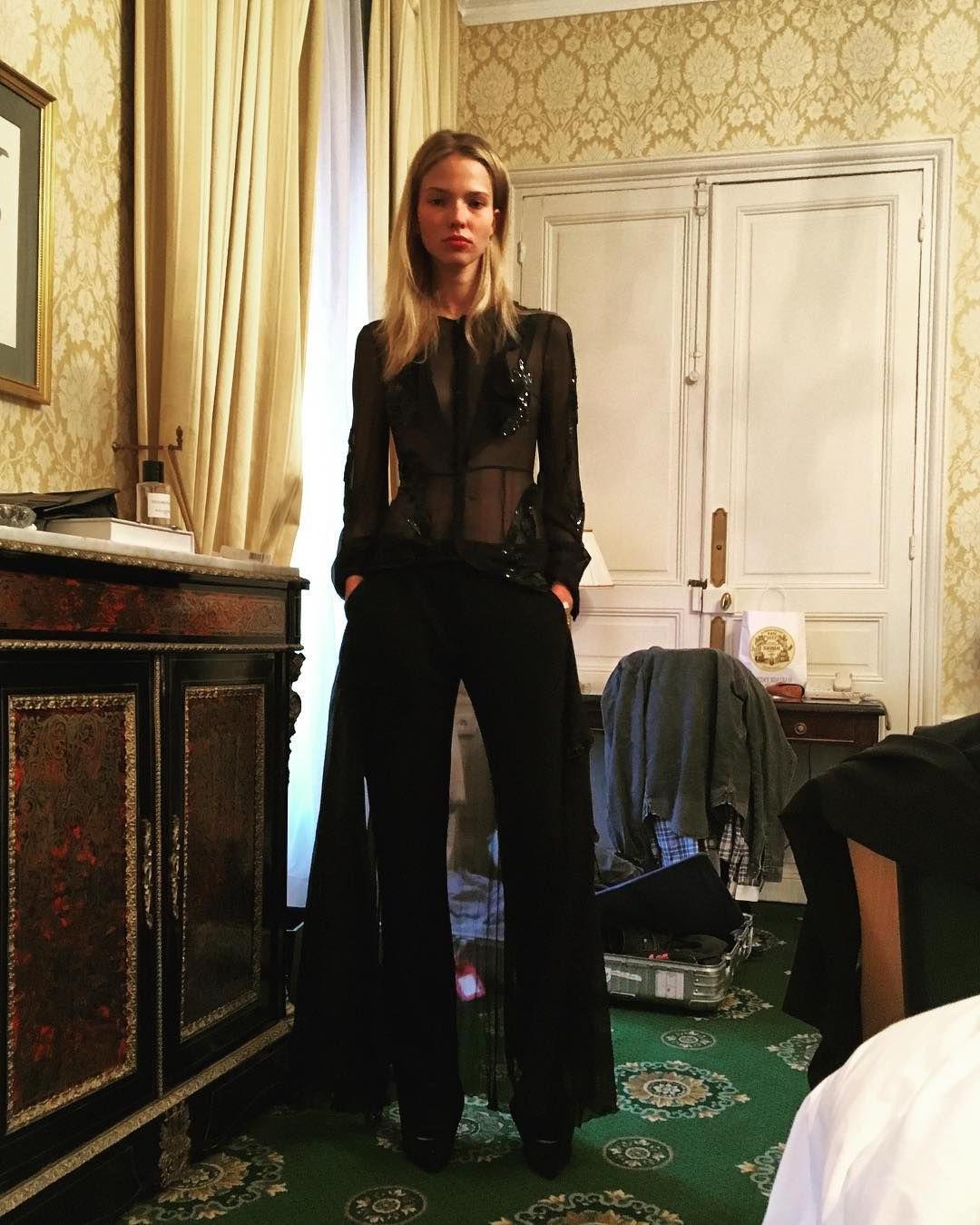 5P See-Through Photos of Sasha Luss