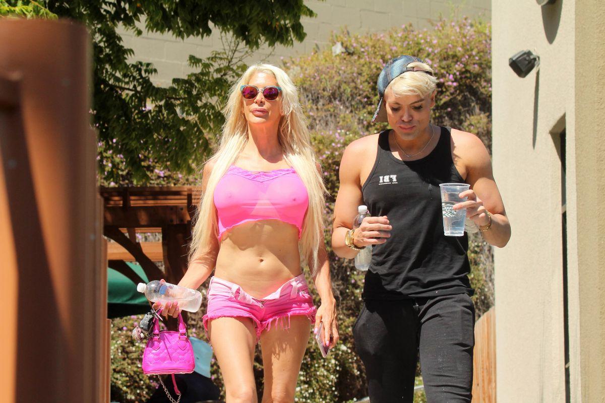 6P See-Through Photos of Angelique Morgan