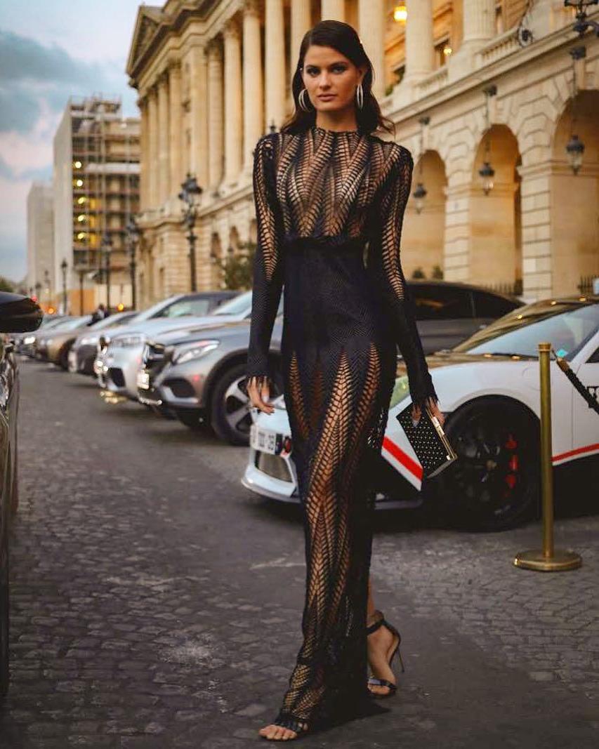 6P Isabeli Fontana See-Through