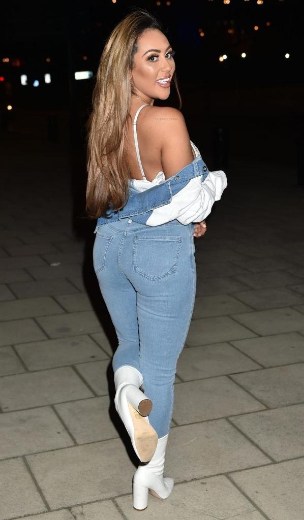 25P Sophie Kasaei See-Through