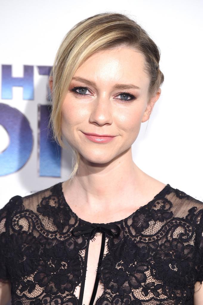 5P Valorie Curry See-Through