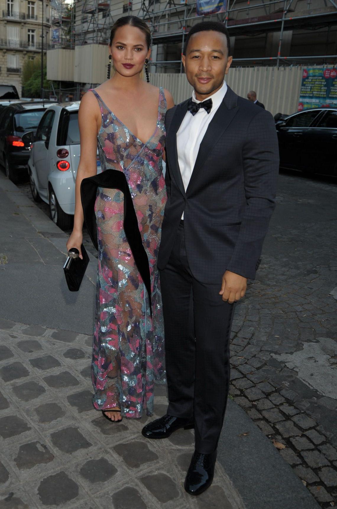 11P See-through pics of Chrissy Teigen