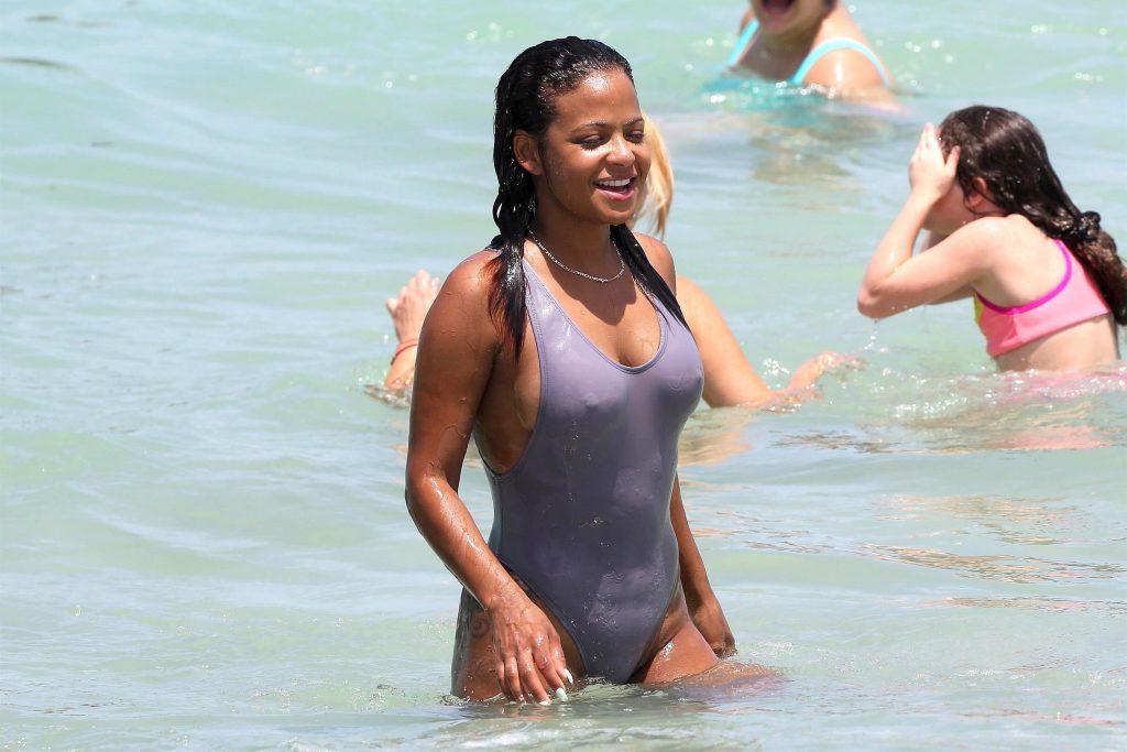 14P Christina Milian See-Through/Pokies
