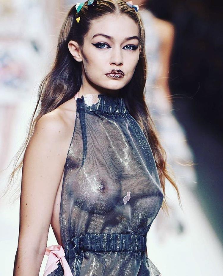 6P Gigi Hadid See-Through Photos
