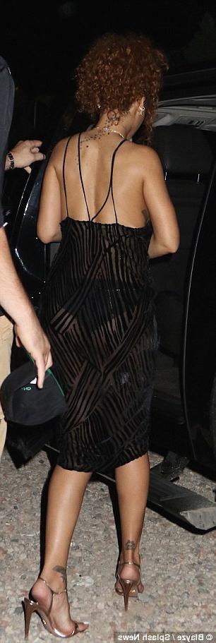 8P Rihanna see-through pics