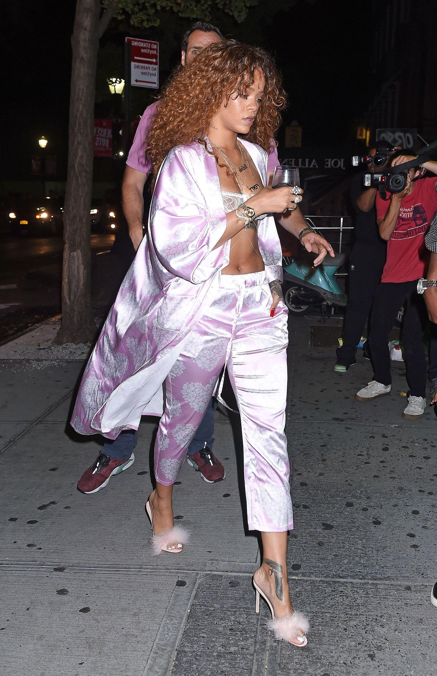 12P See-through photos of Rihanna