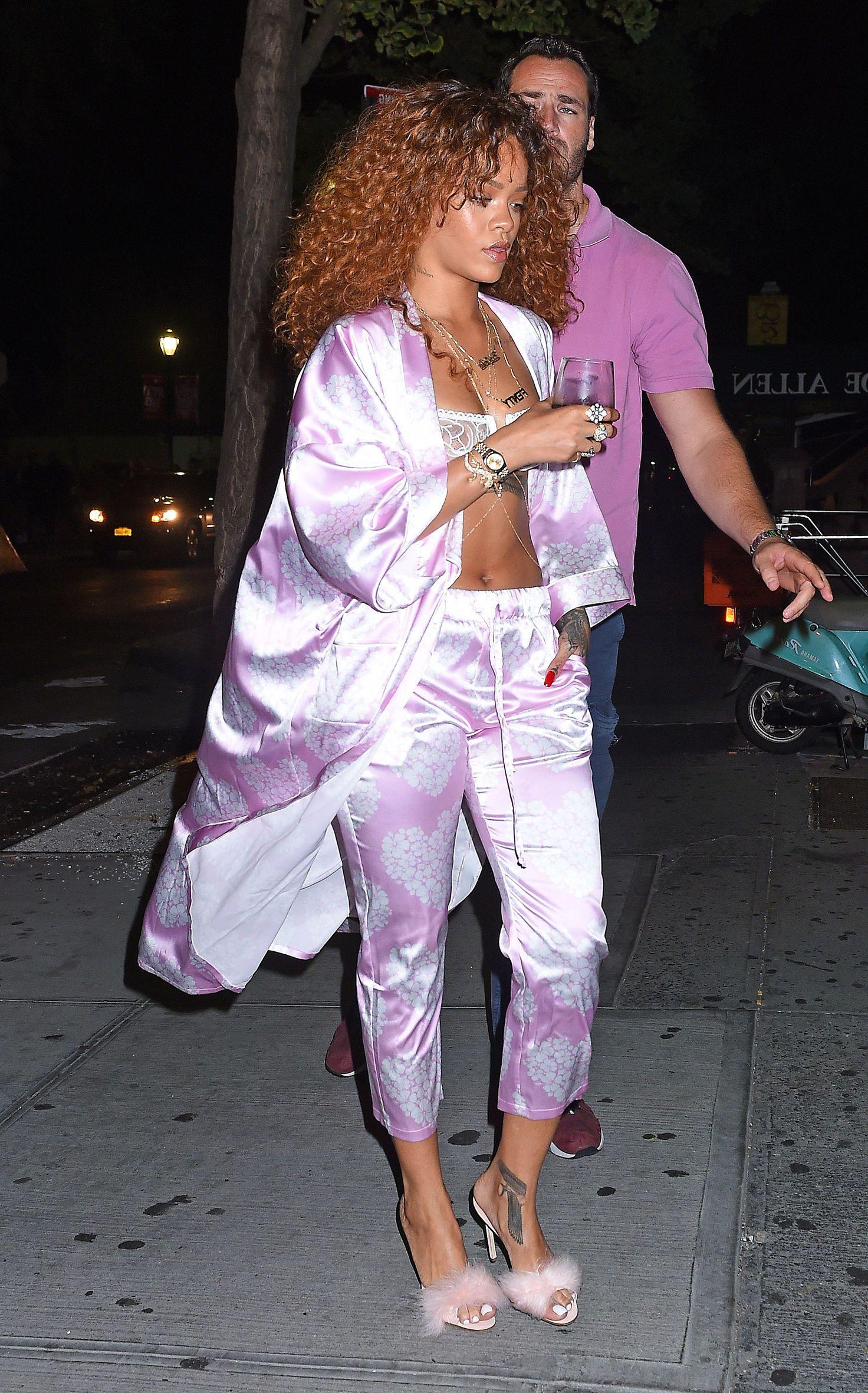 12P See-through photos of Rihanna