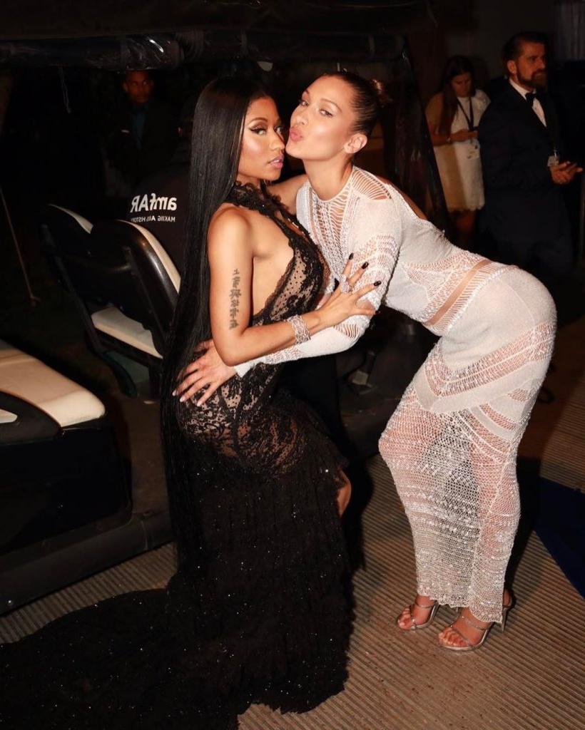 25P Nicki Minaj Is A Buxom Beauty