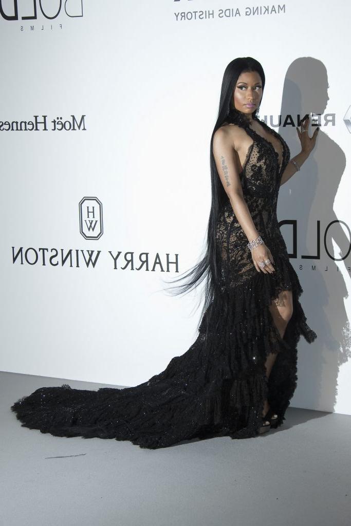 25P Nicki Minaj Is A Buxom Beauty