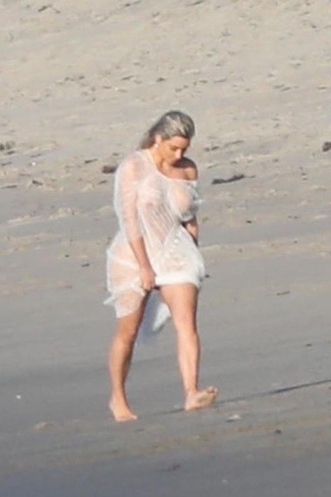 18P Kim Kardashian See-Through