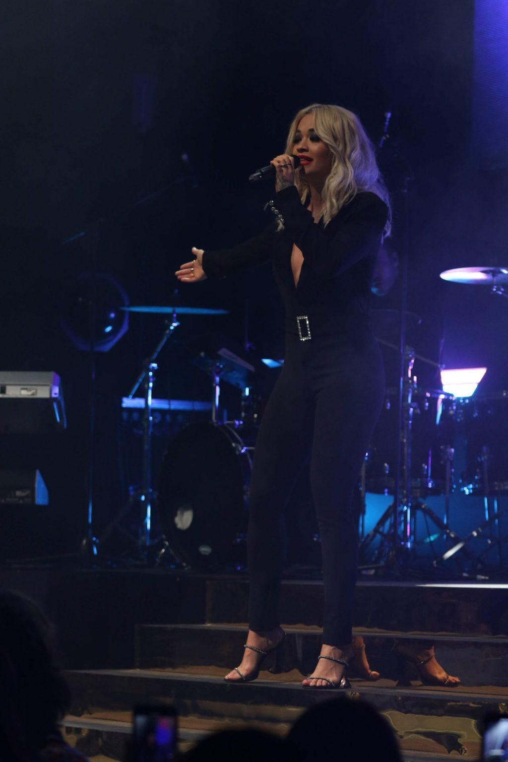 11P Rita Ora See-Through