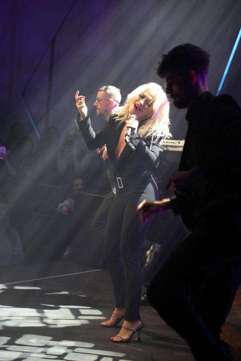 11P Rita Ora See-Through