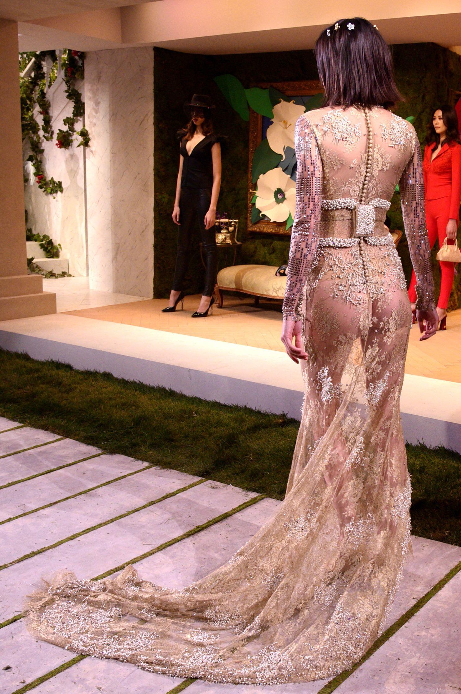 10P Kendall Jenner See-Through Photos