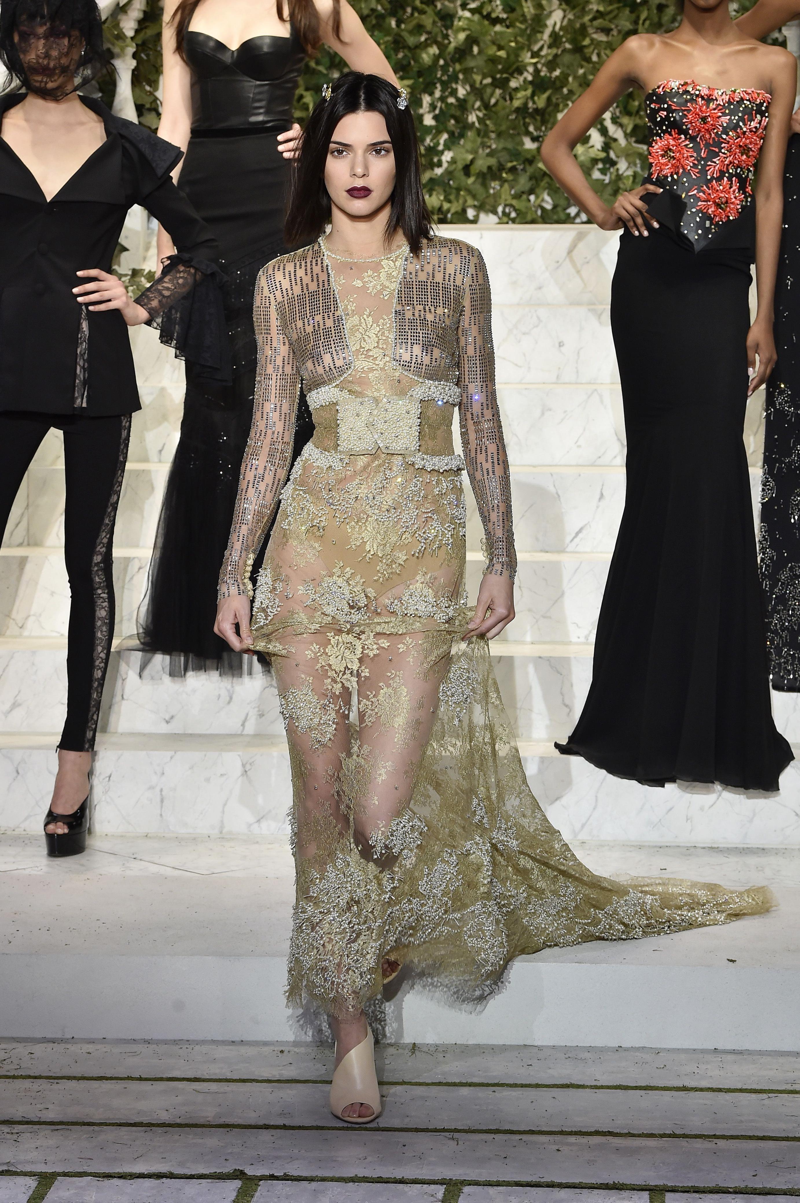 10P Kendall Jenner See-Through Photos