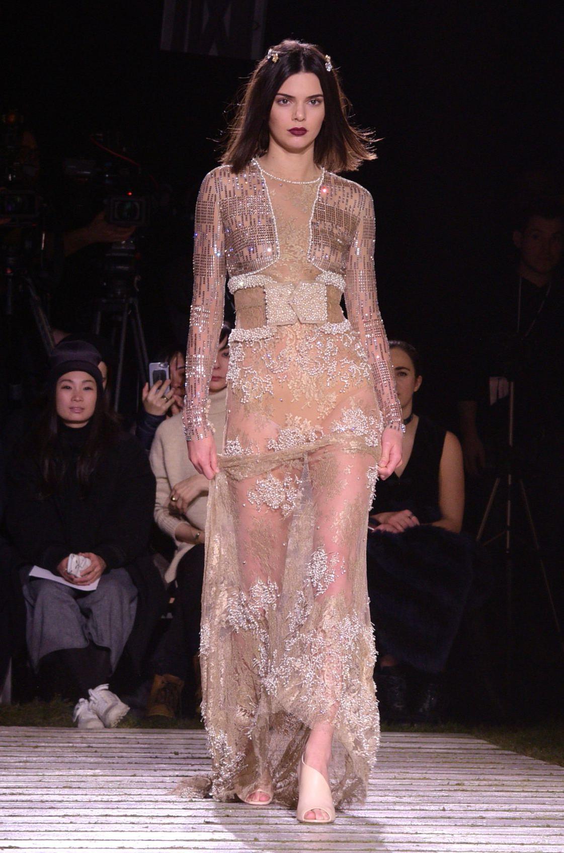 10P Kendall Jenner See-Through Photos